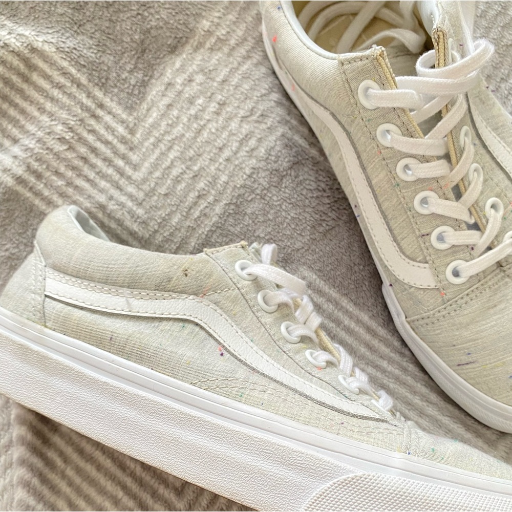 grey lace up vans